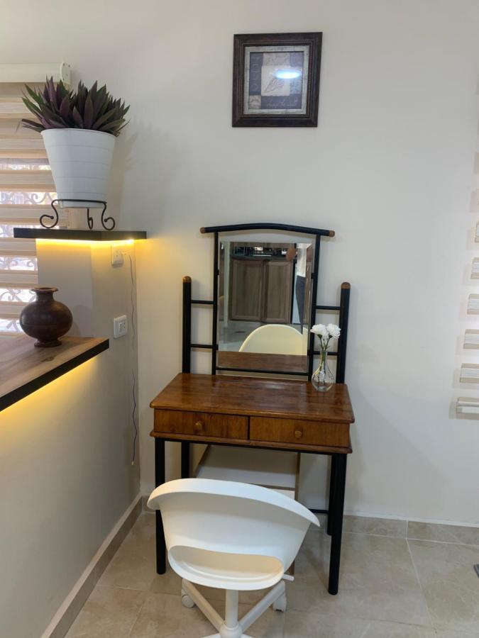 Tayoon Host Apartment จีราช ภายนอก รูปภาพ