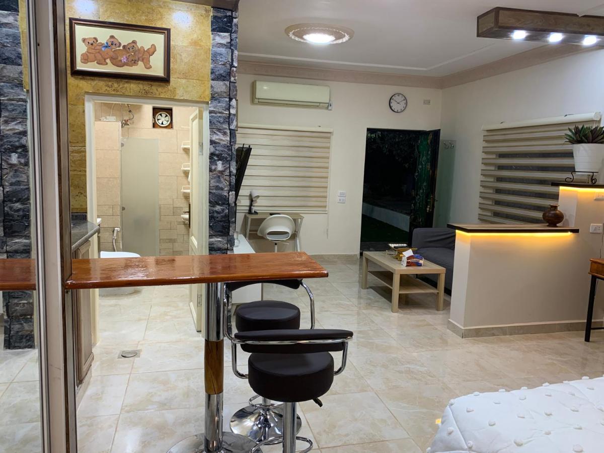 Tayoon Host Apartment จีราช ภายนอก รูปภาพ