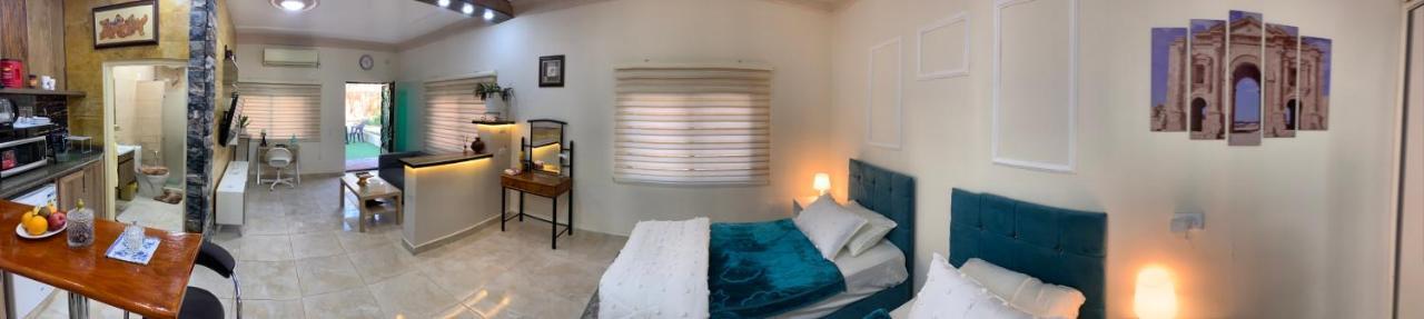 Tayoon Host Apartment จีราช ภายนอก รูปภาพ