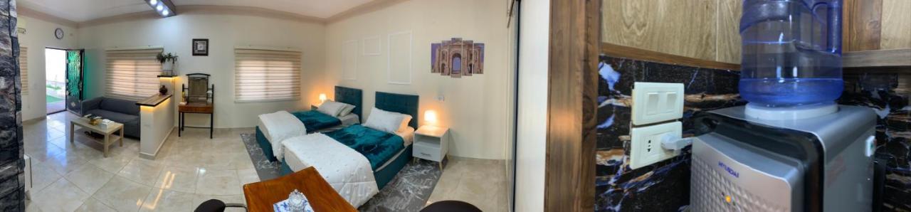 Tayoon Host Apartment จีราช ภายนอก รูปภาพ